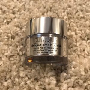 Clinique Smart Night moisturizer
